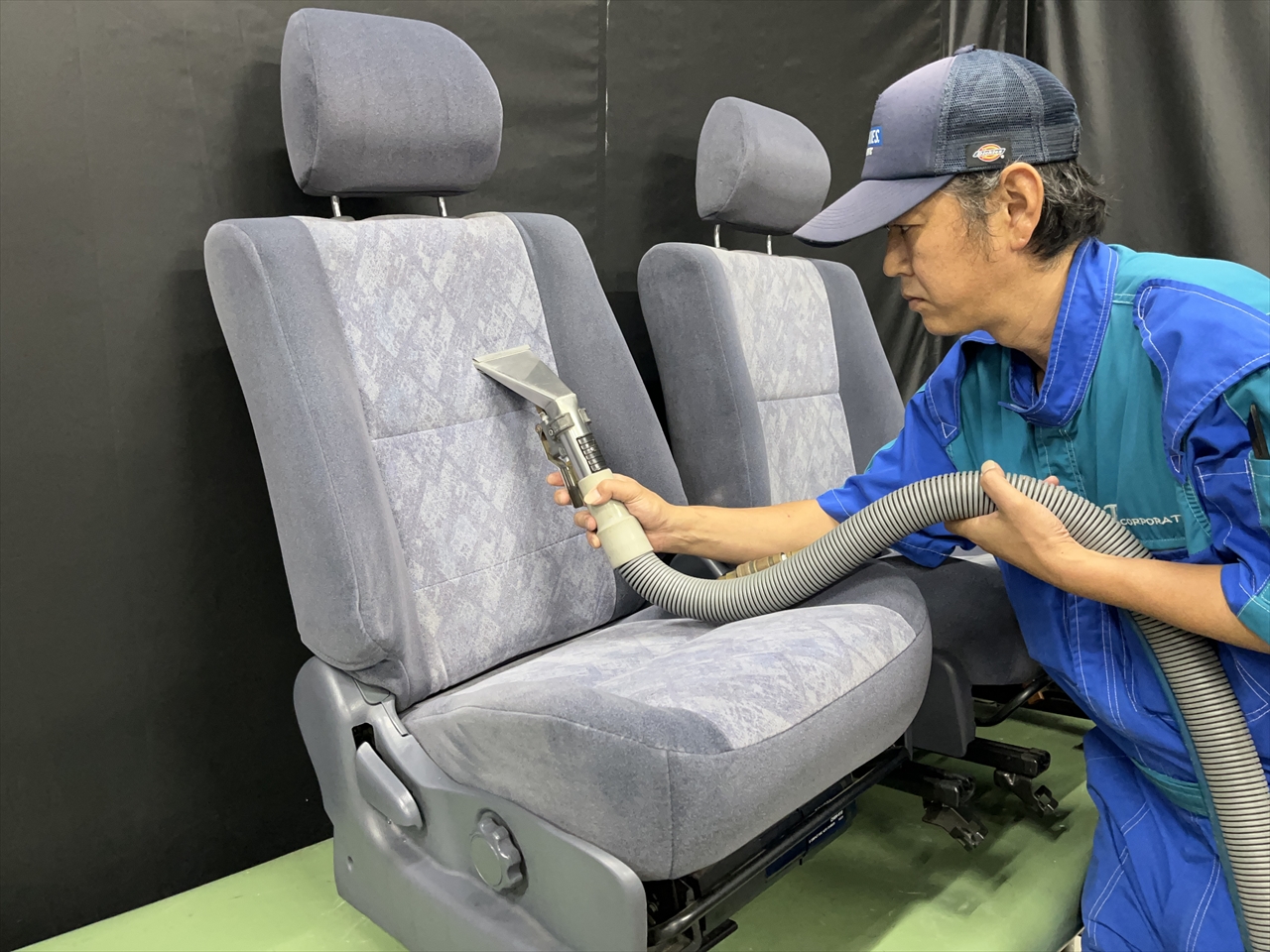 車内クリーニング(嘔吐)