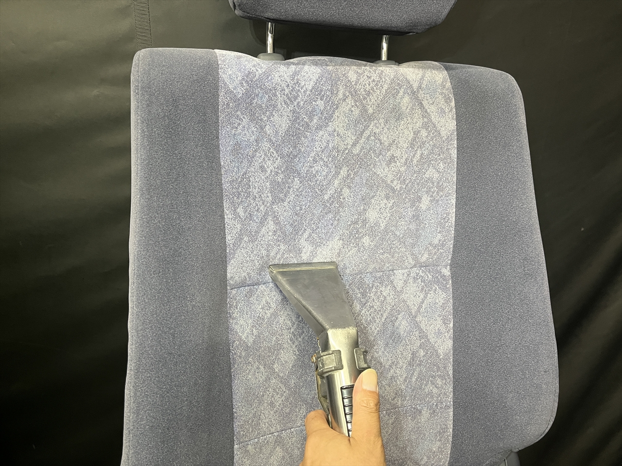 車内クリーニング(嘔吐)