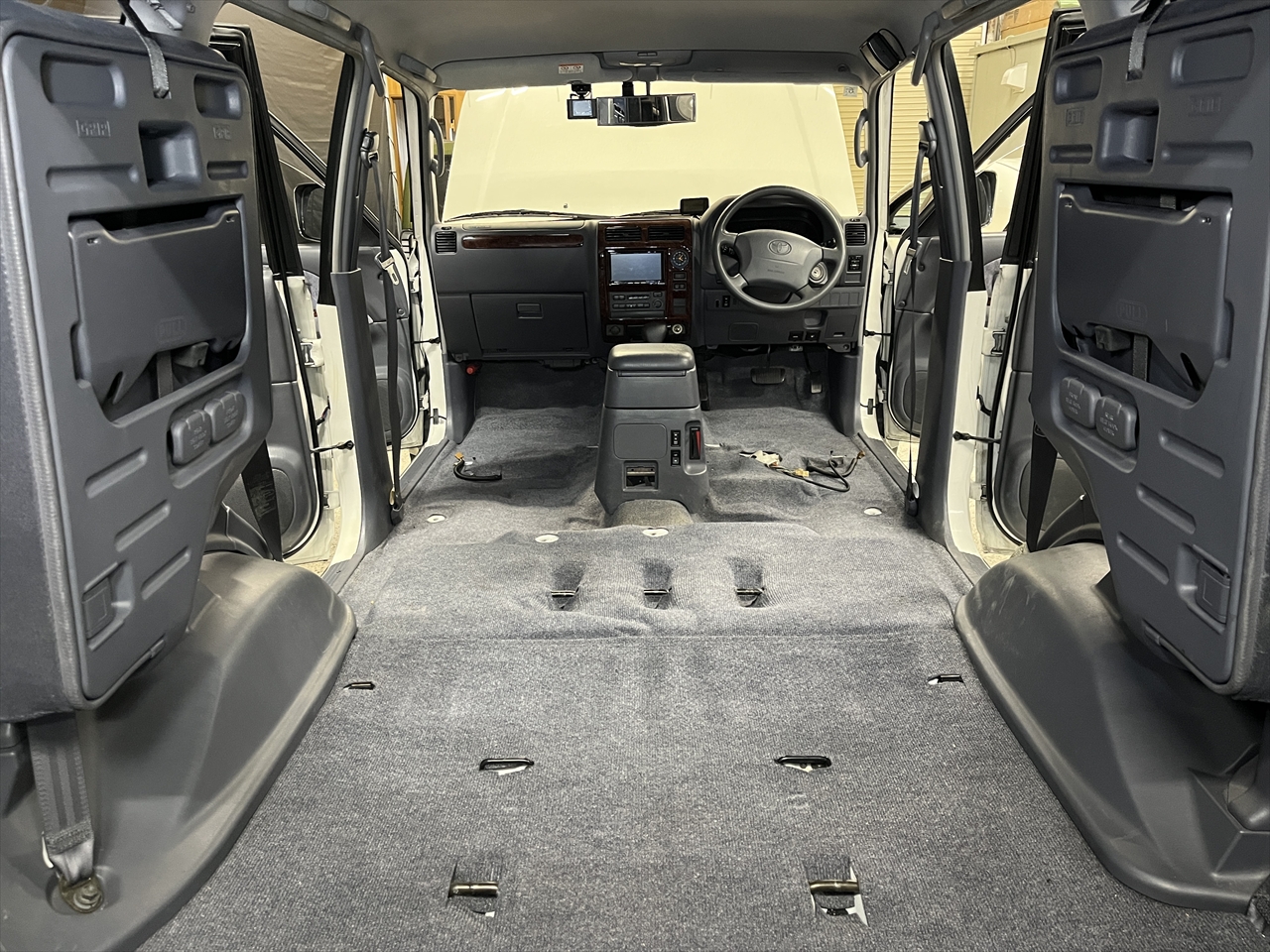 車内クリーニング(嘔吐)