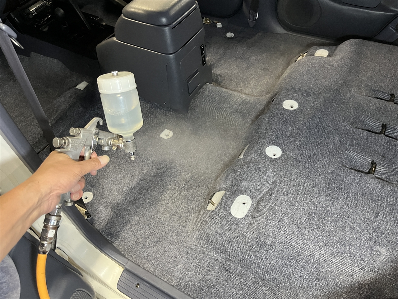 車内クリーニング(嘔吐)