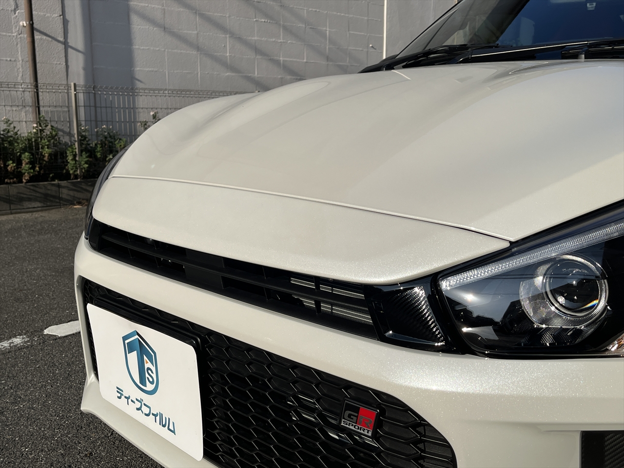 カスタムエアロパーツ(フロントノーズ・リアウイング)