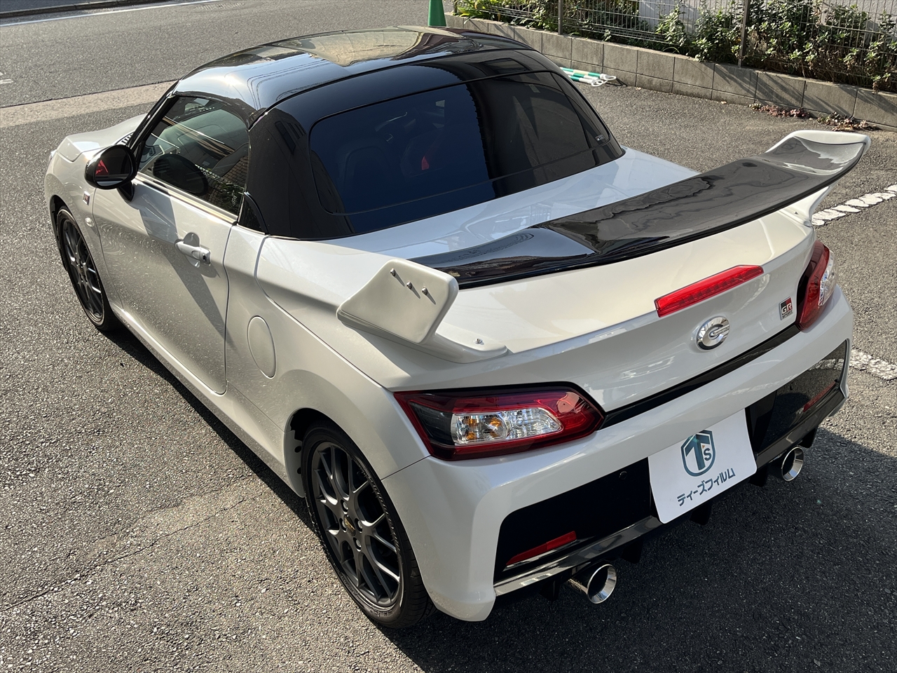 カスタムエアロパーツ(フロントノーズ・リアウイング)