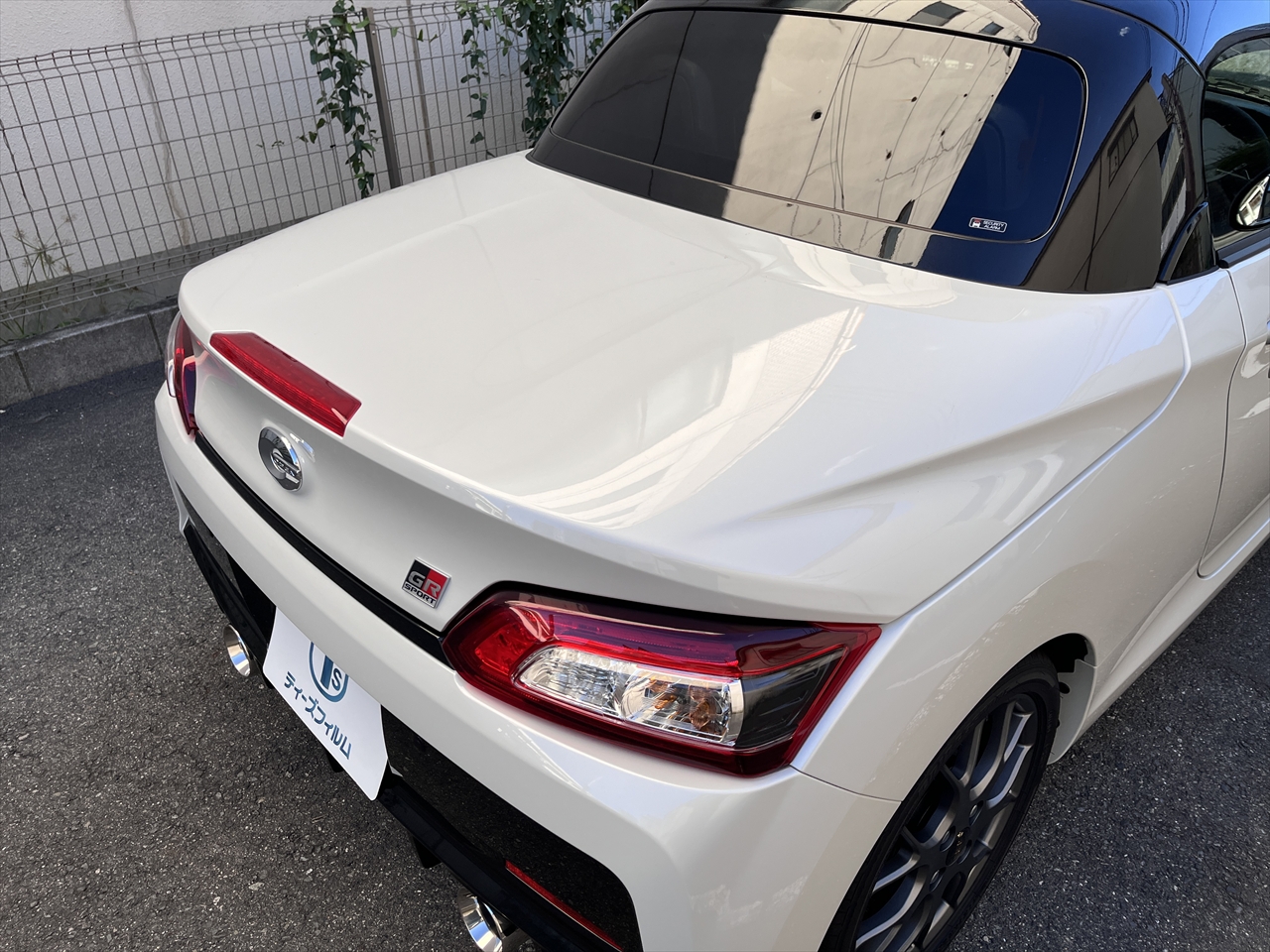 カスタムエアロパーツ(フロントノーズ・リアウイング)