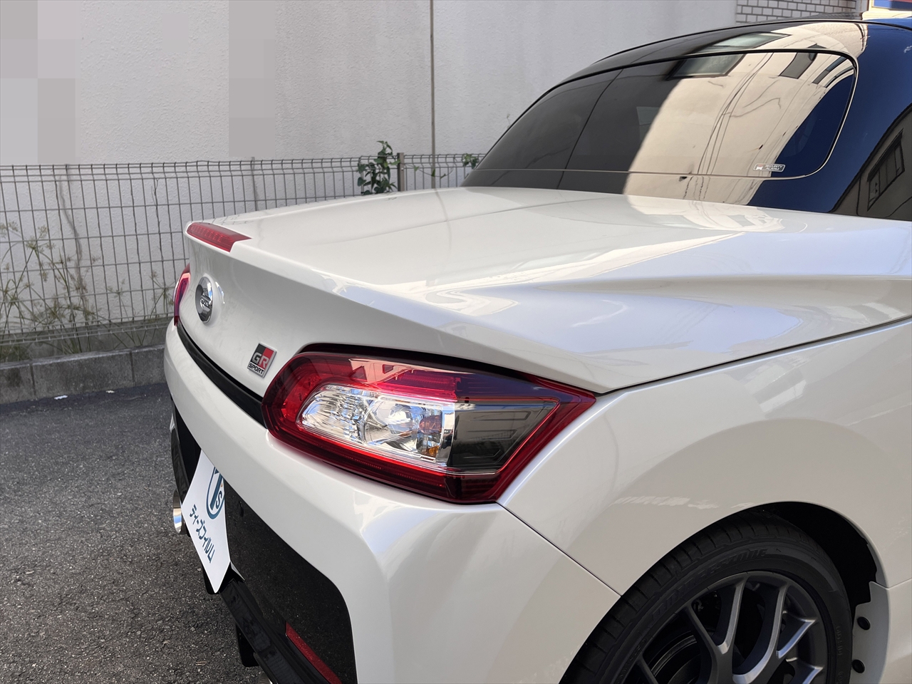 カスタムエアロパーツ(フロントノーズ・リアウイング)