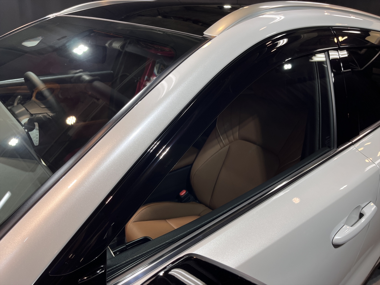 用品取付(ドアバイザー)