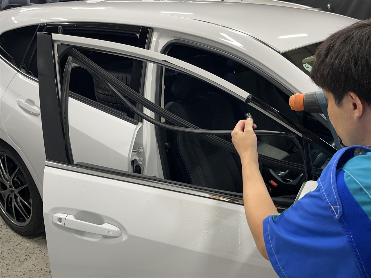 サッシュテープ剥がし