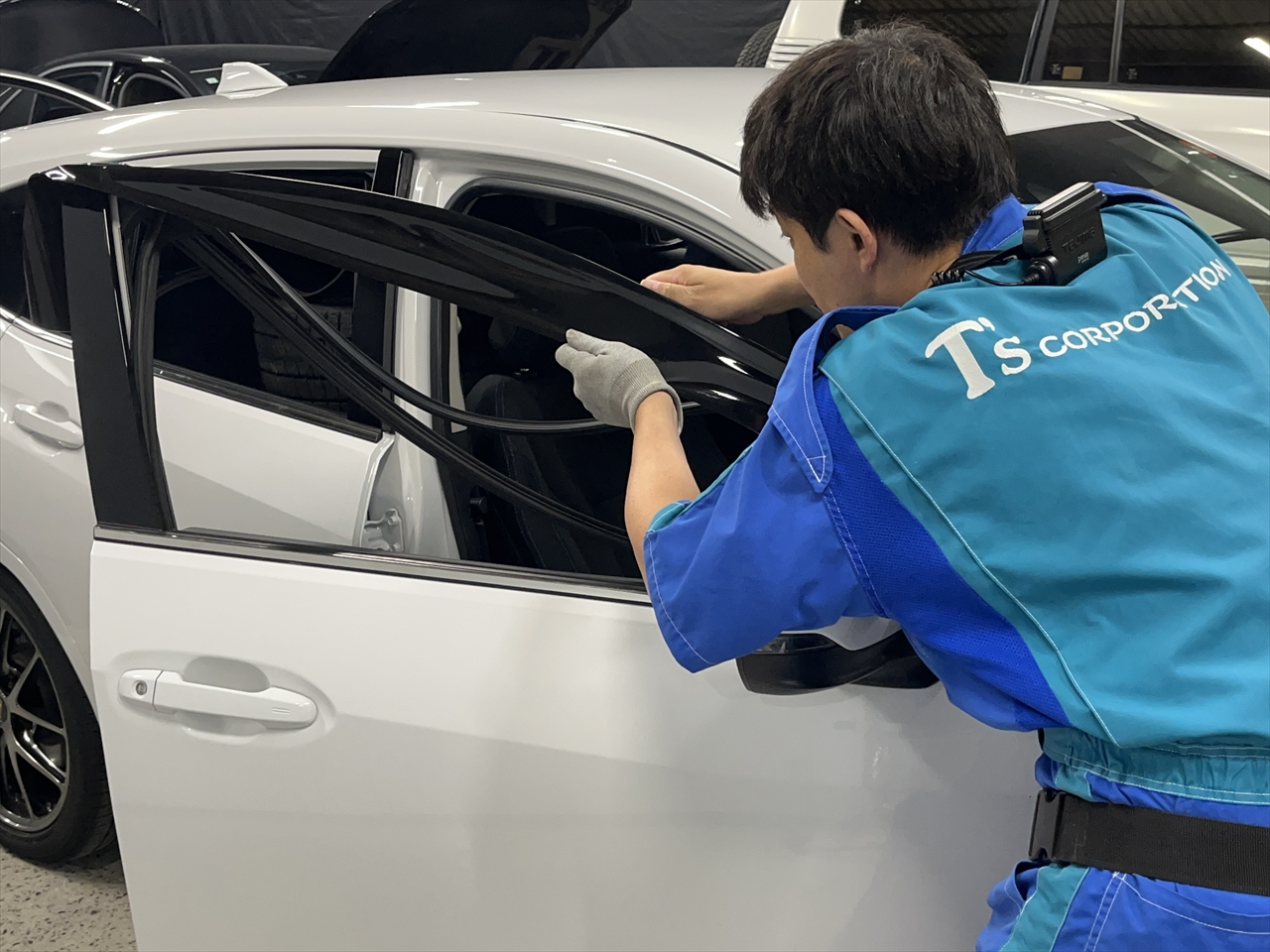 カーラッピングフィルム(ドアモール)