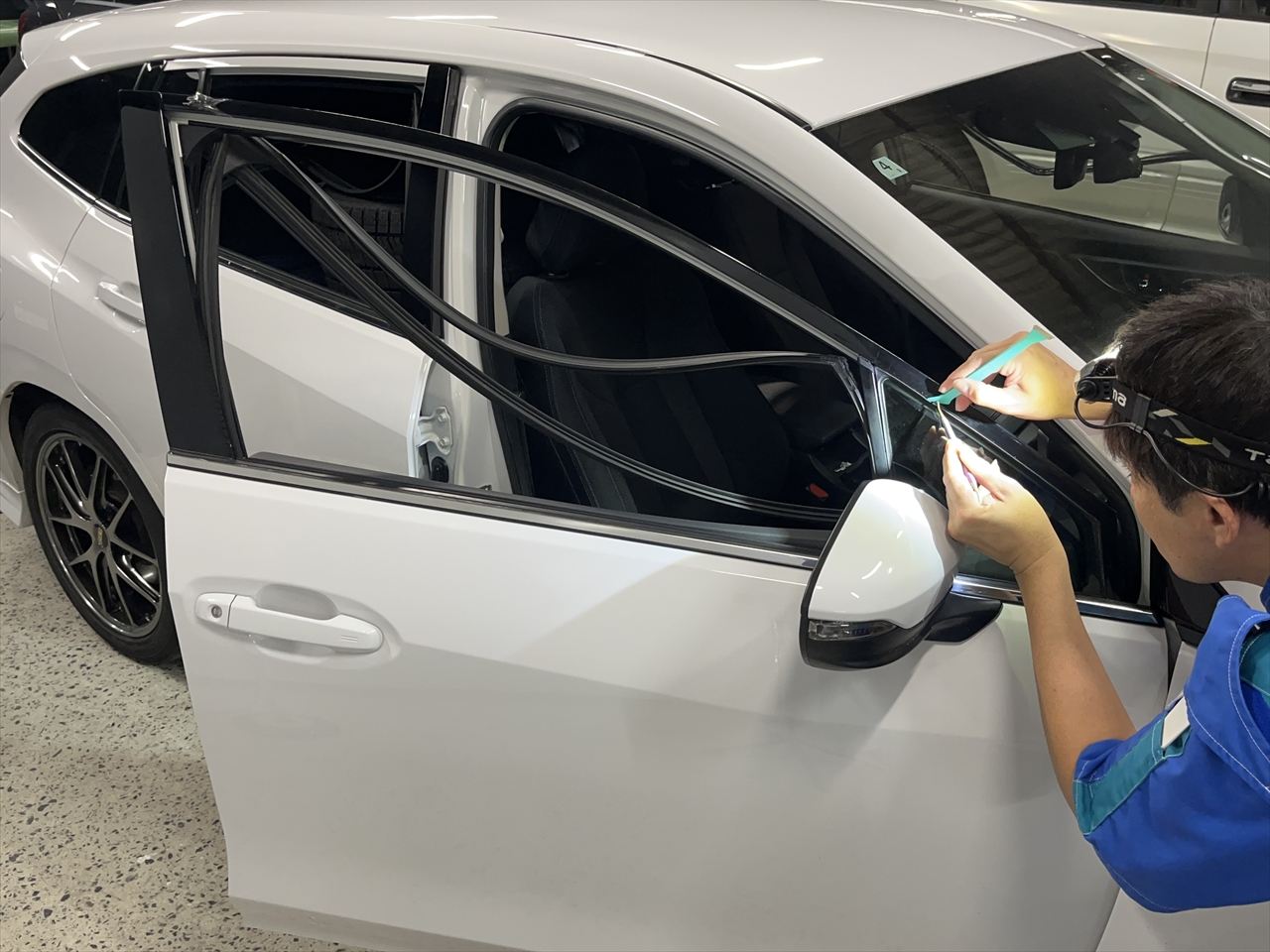 カーラッピングフィルム(ドアモール)