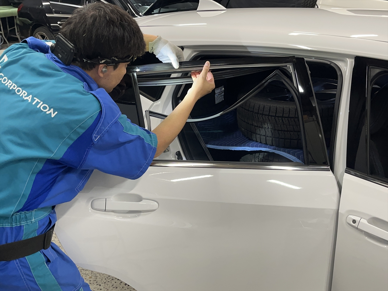 カーラッピングフィルム(ドアモール)