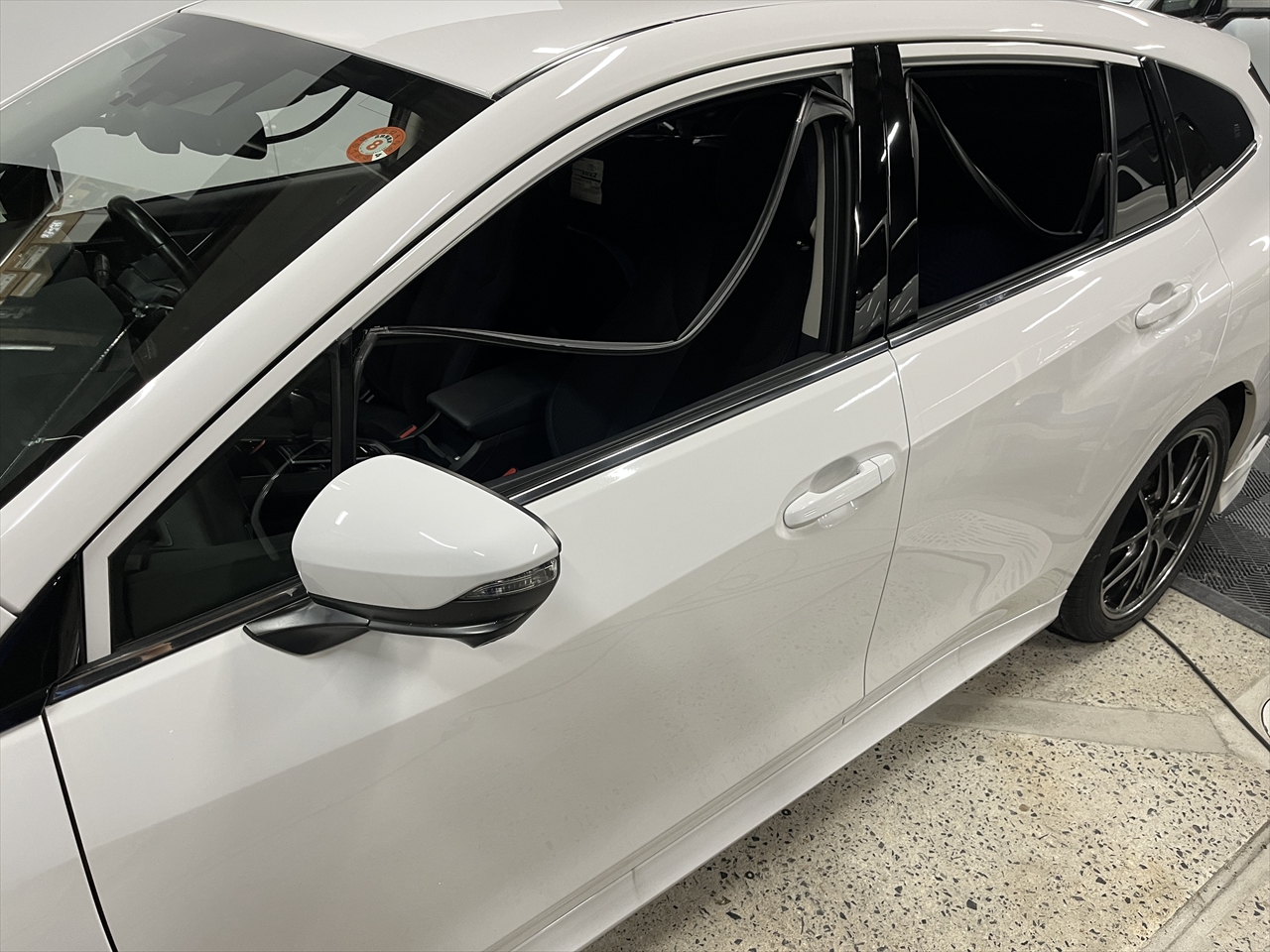 カーラッピングフィルム(ドアモール)