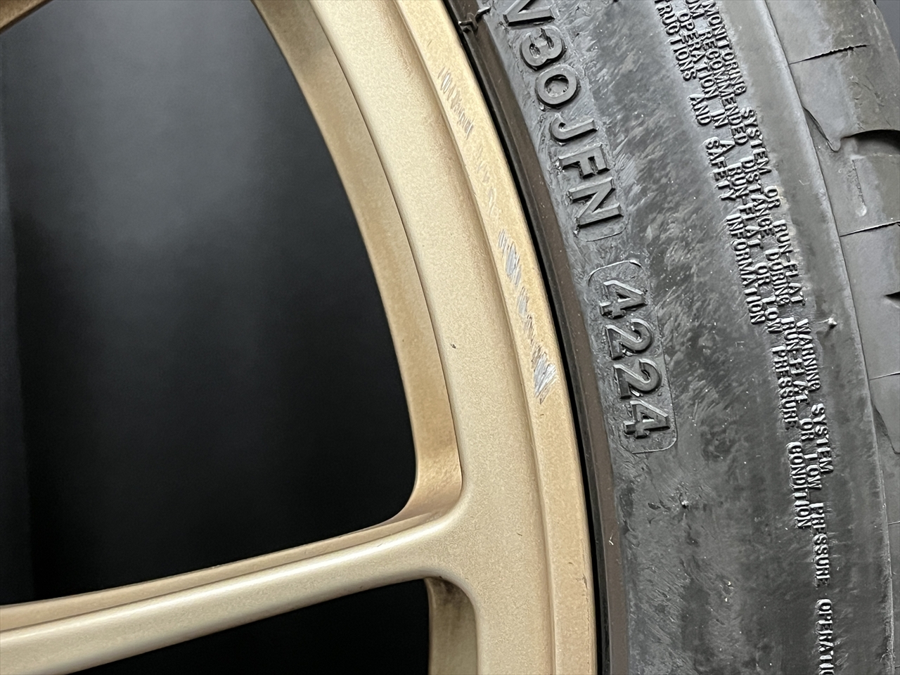 ホイールリペア