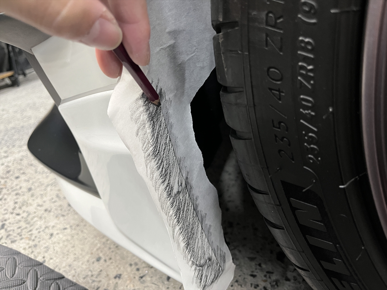 カーラッピングフィルム(エアロパーツ傷隠し)