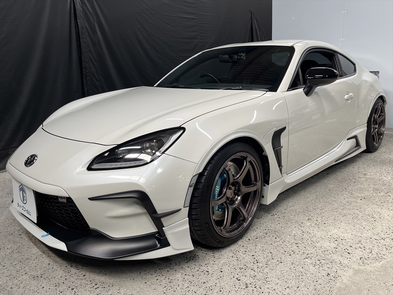 カーラッピングフィルム(エアロパーツ傷隠し)