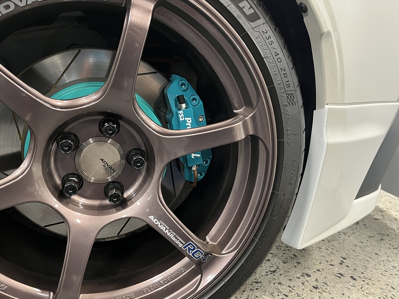 カーラッピングフィルム(エアロパーツ傷隠し)