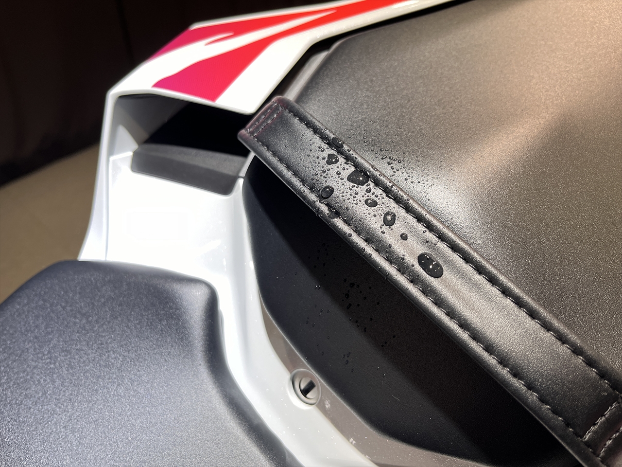 バイクコーティング(レザーシート)