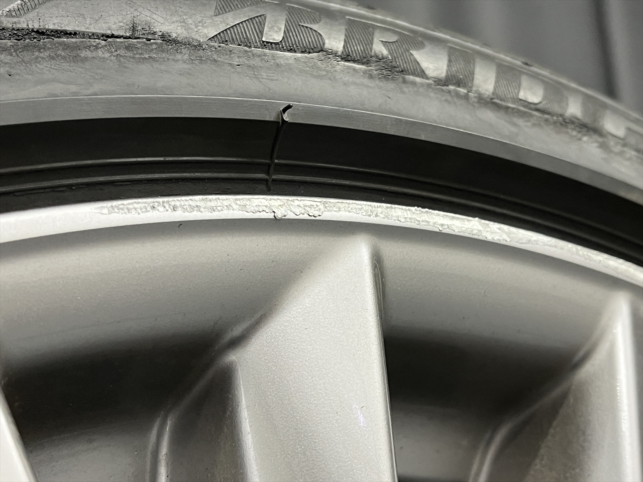 ホイールリペア