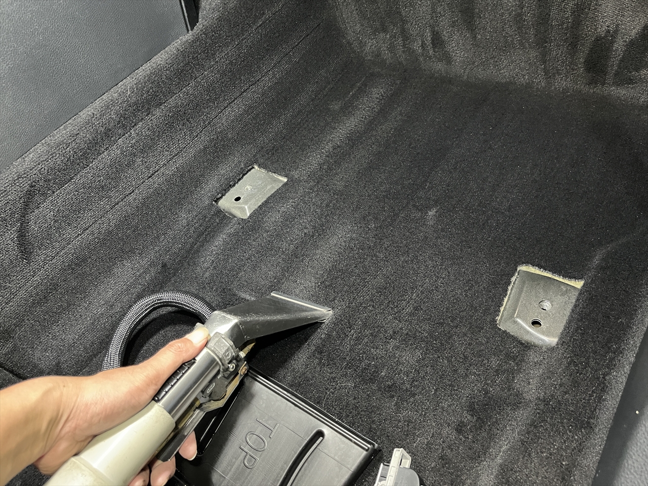 車内クリーニング (タバコ臭)