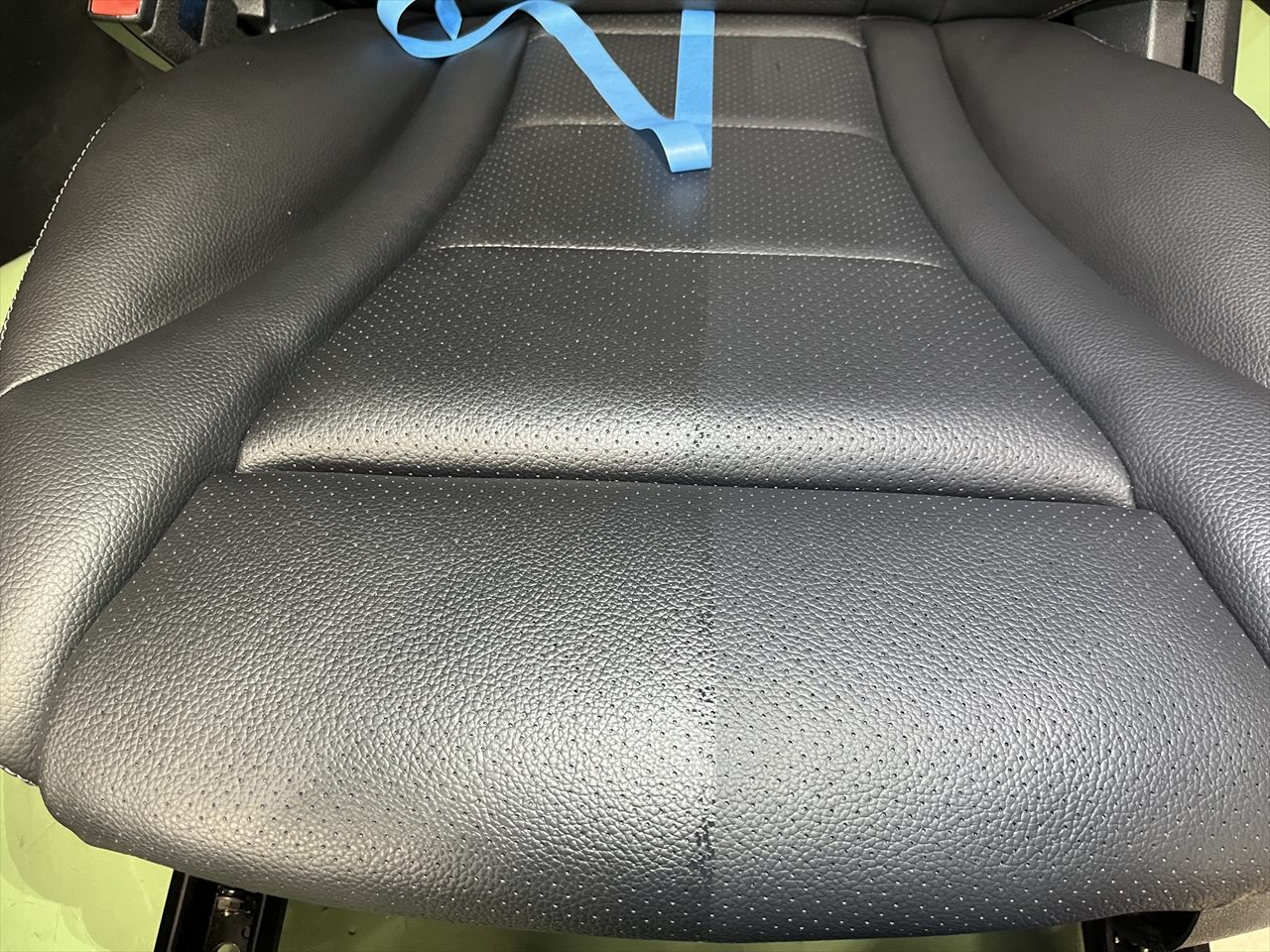 車内クリーニング (タバコ臭)