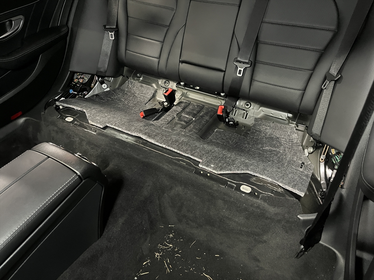 車内クリーニング (タバコ臭)