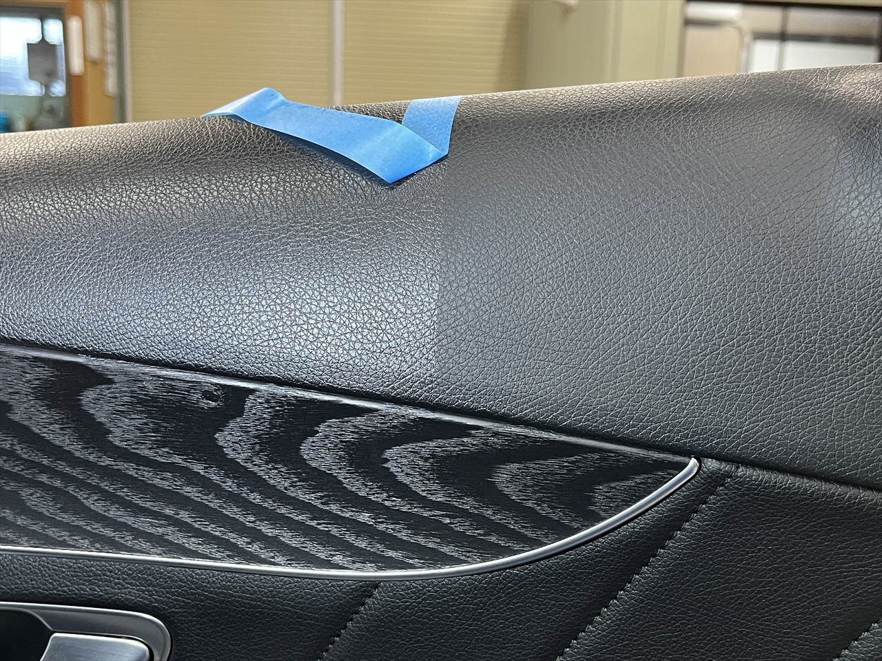 車内クリーニング (タバコ臭)