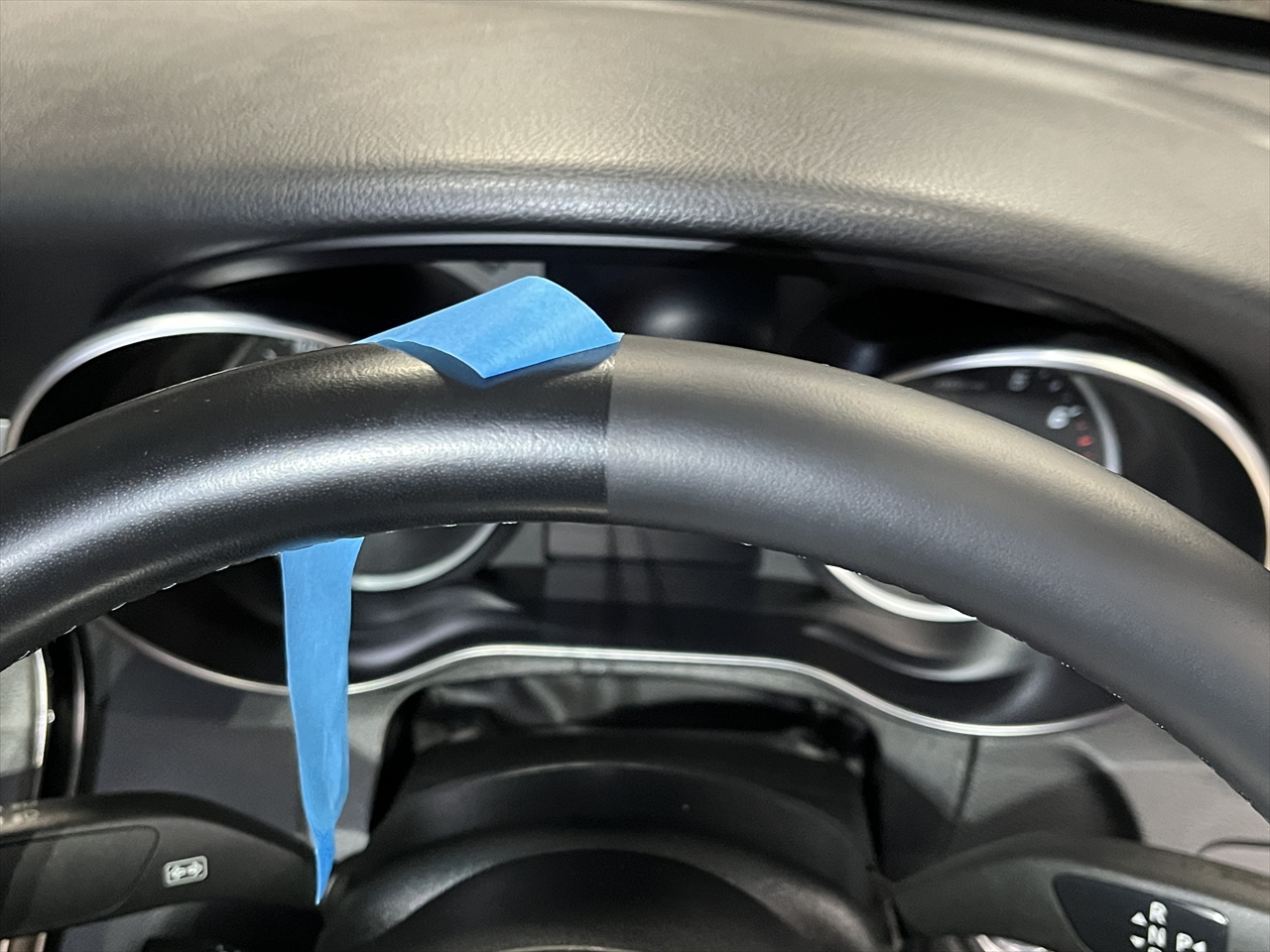 車内クリーニング (タバコ臭)