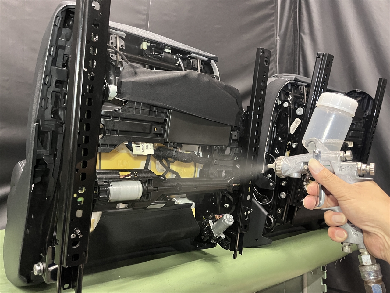 車内クリーニング (タバコ臭)