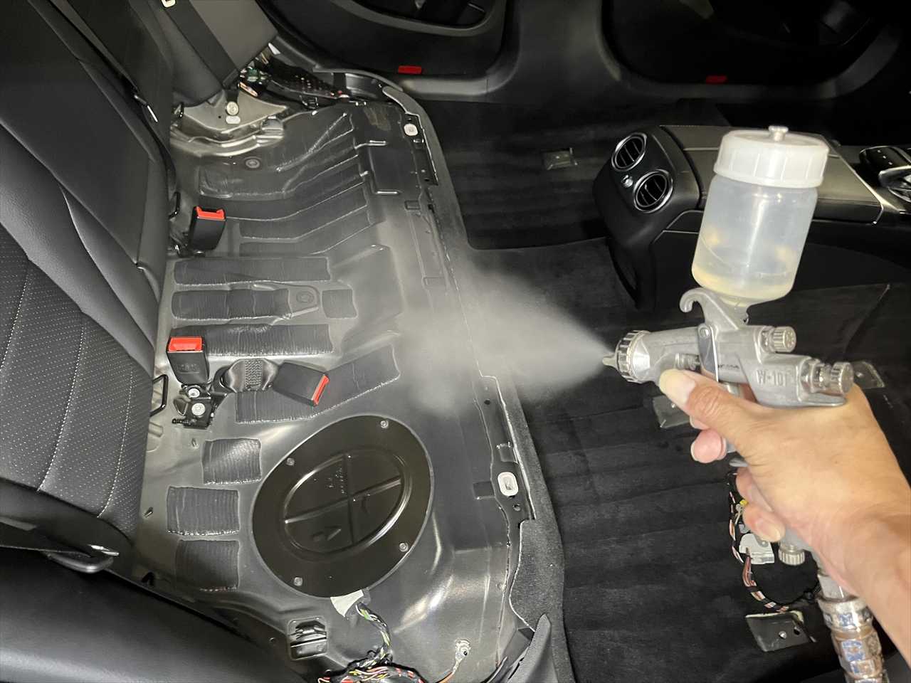 車内クリーニング (タバコ臭)