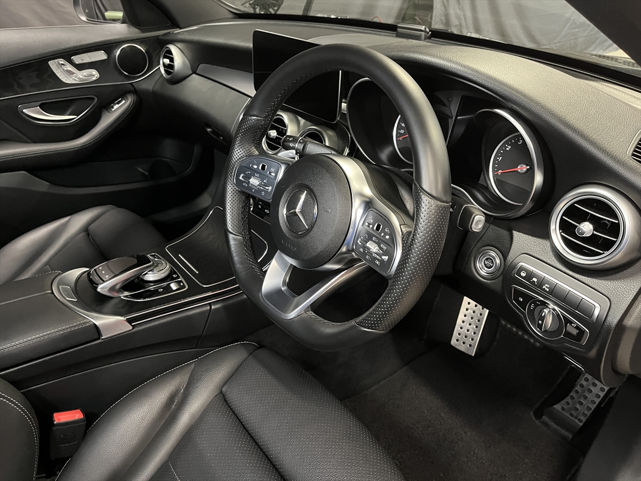 車内クリーニング (タバコ臭)