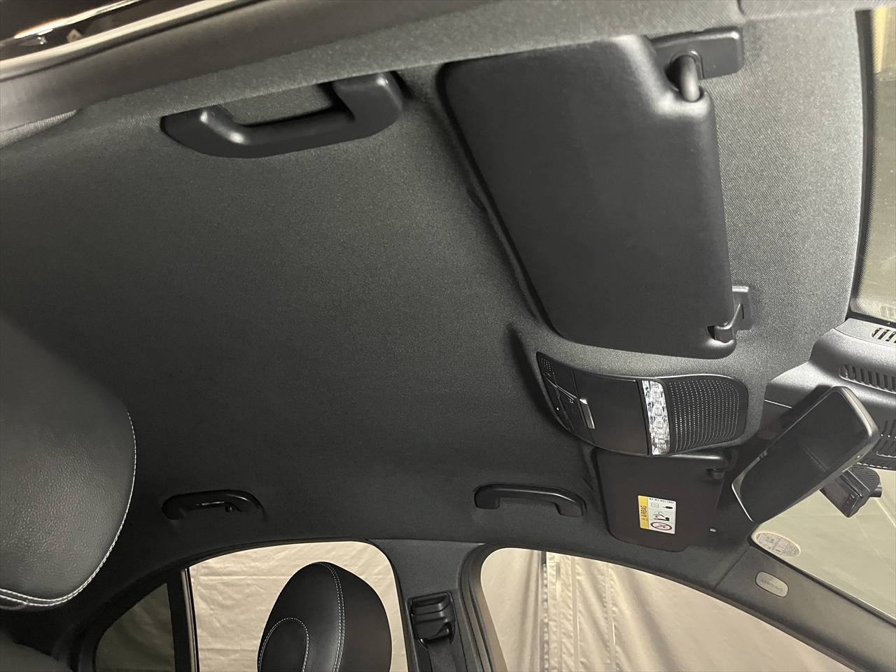 車内クリーニング (タバコ臭)