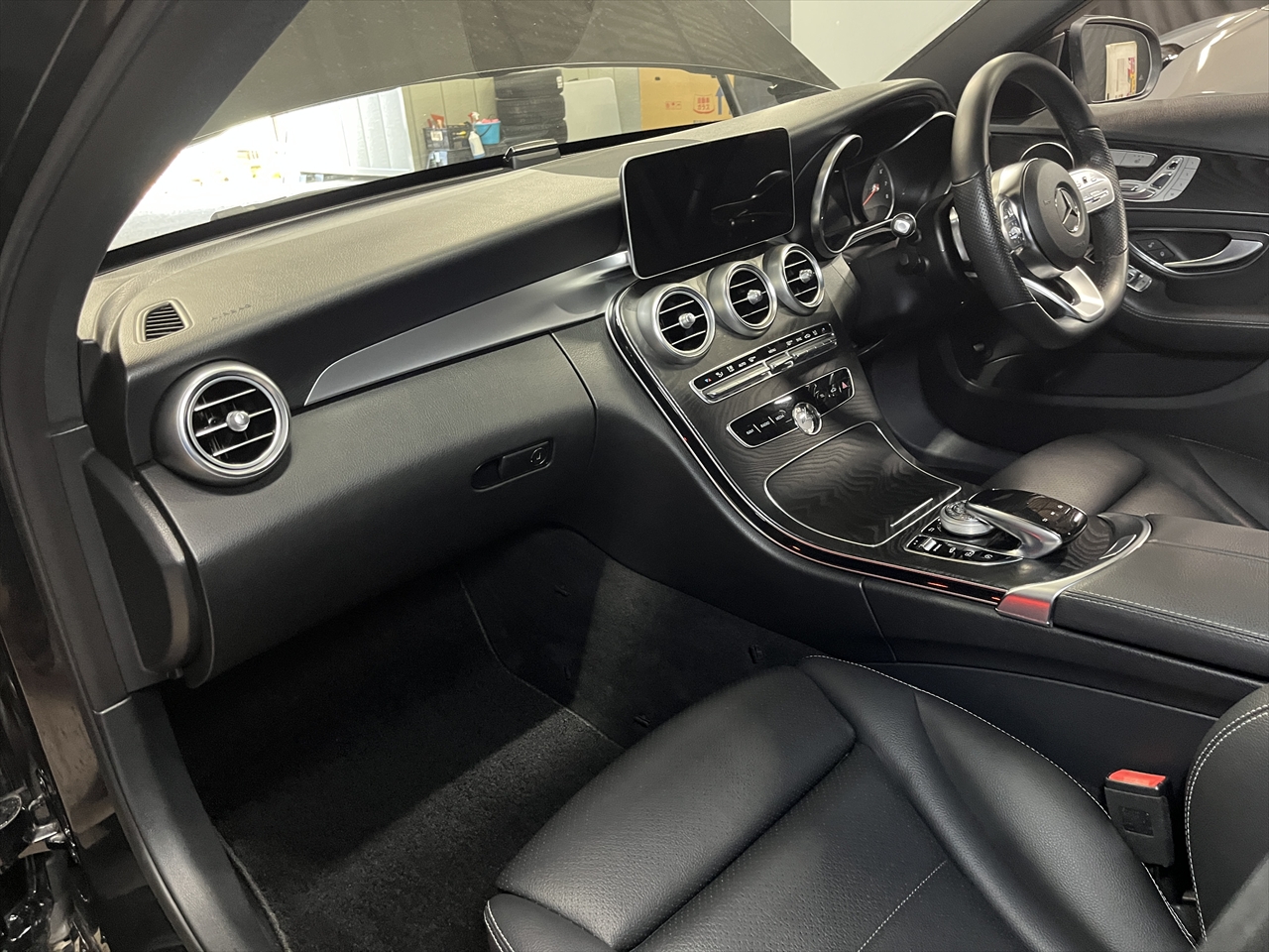 車内クリーニング (タバコ臭)