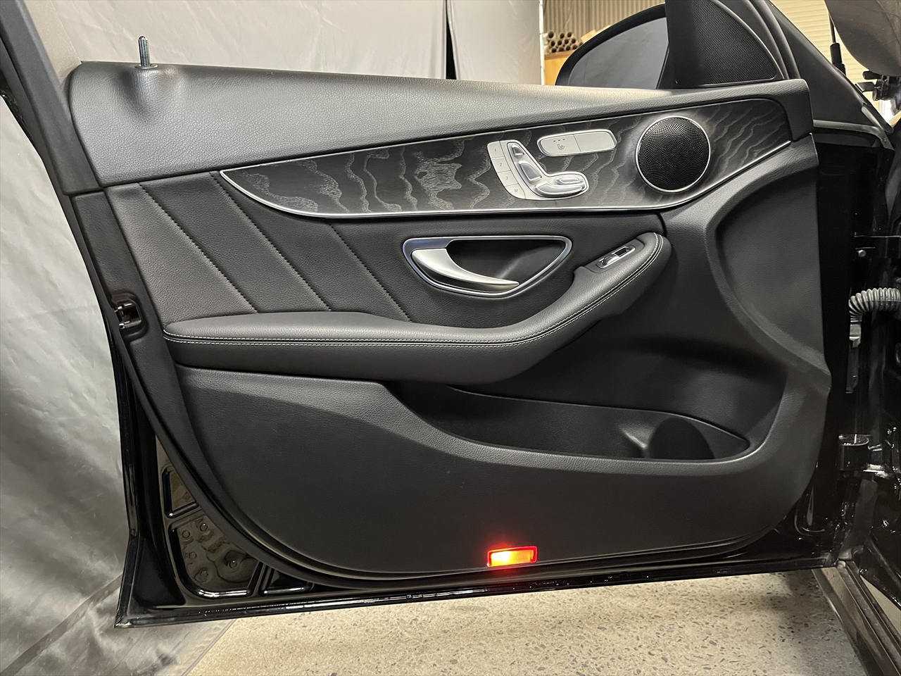 車内クリーニング (タバコ臭)