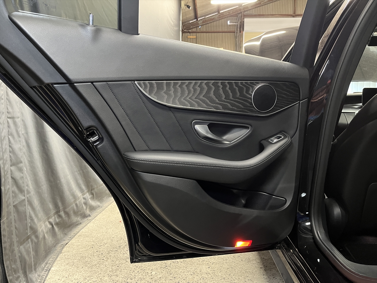 車内クリーニング (タバコ臭)