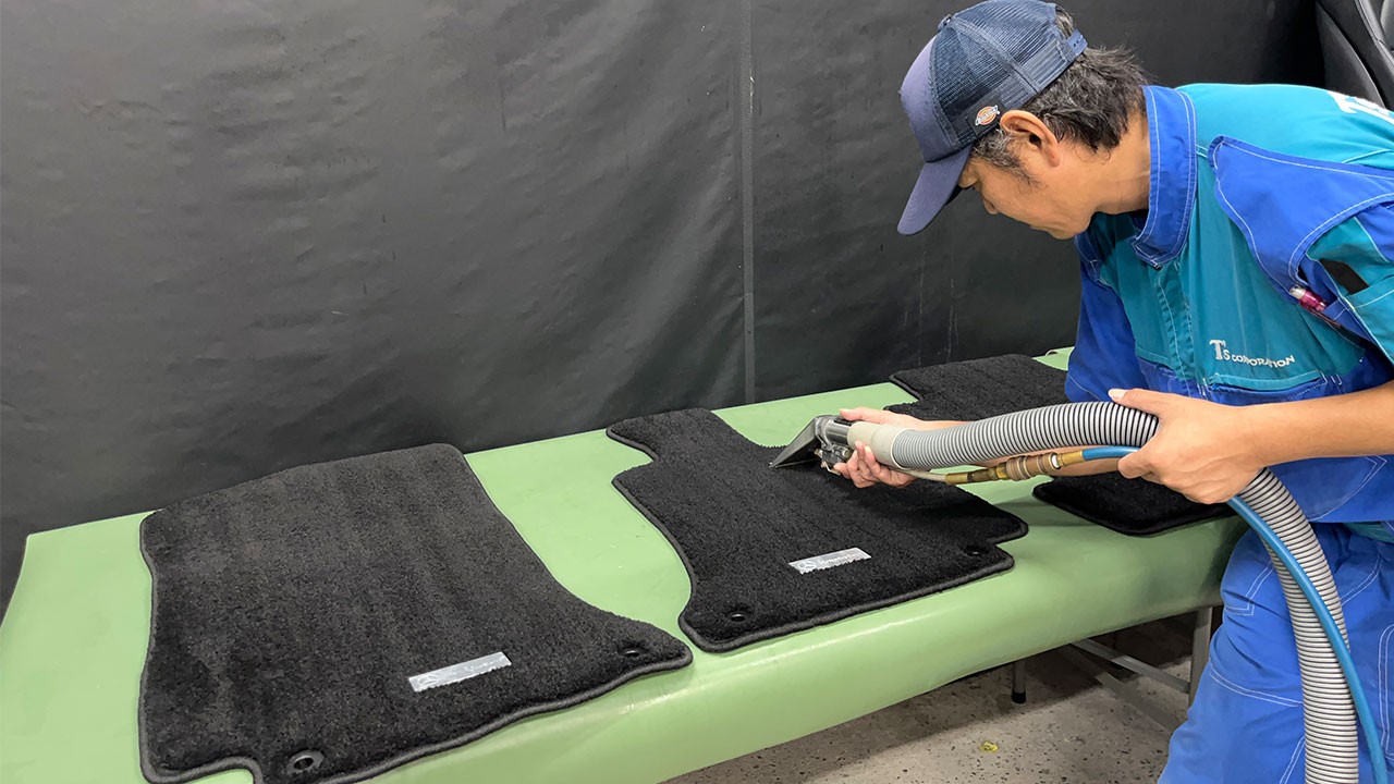 メルセデスベンツ C200