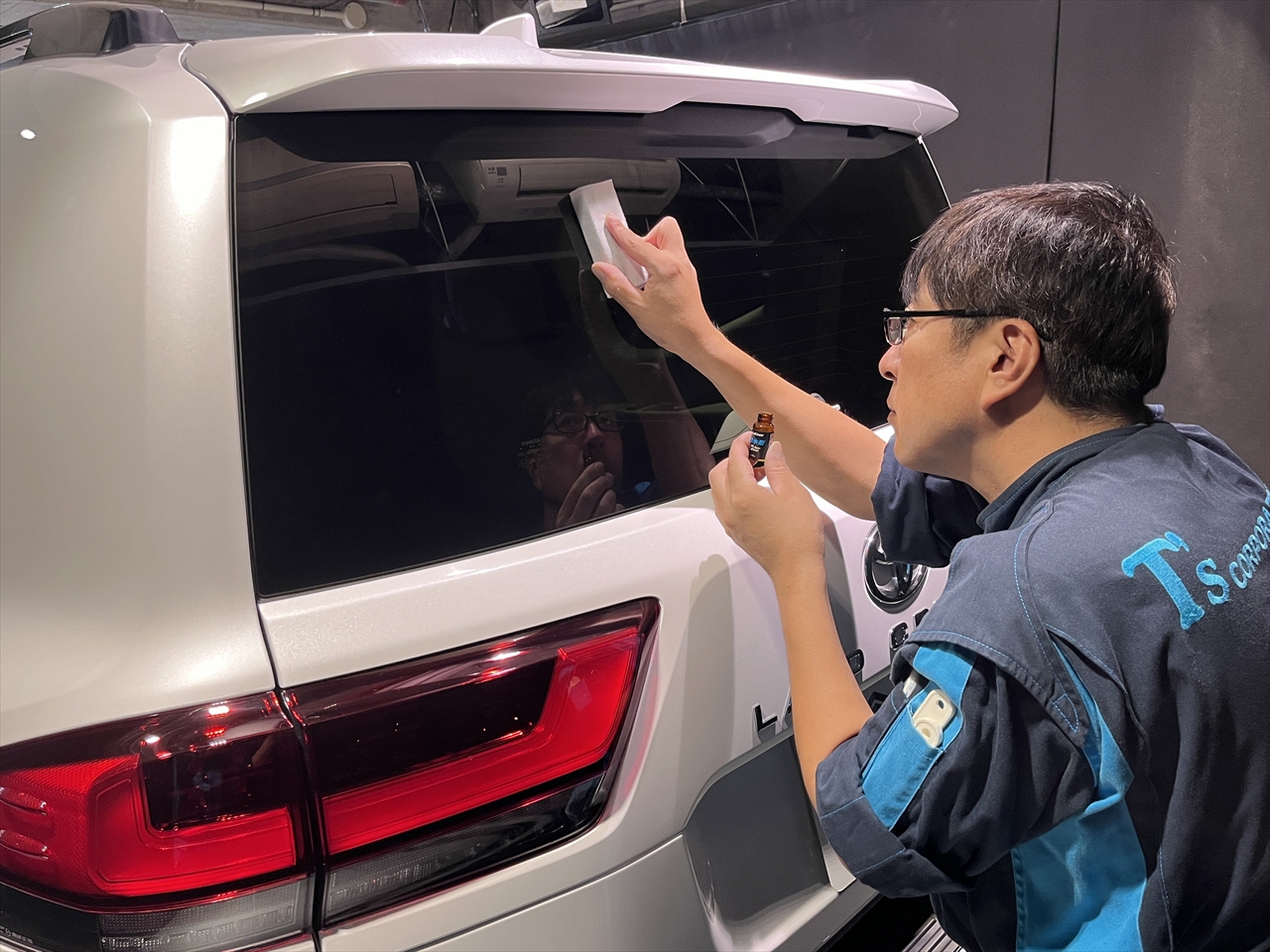 ガラス撥水コーティング