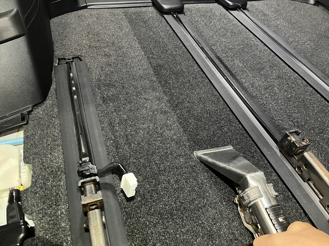 車内クリーニング (タバコ臭)