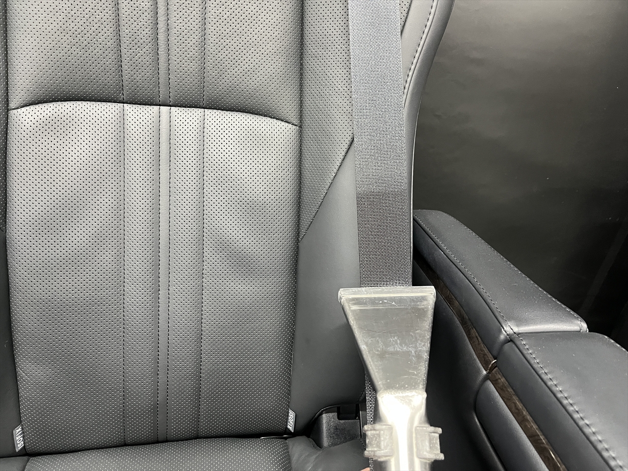 車内クリーニング (タバコ臭)