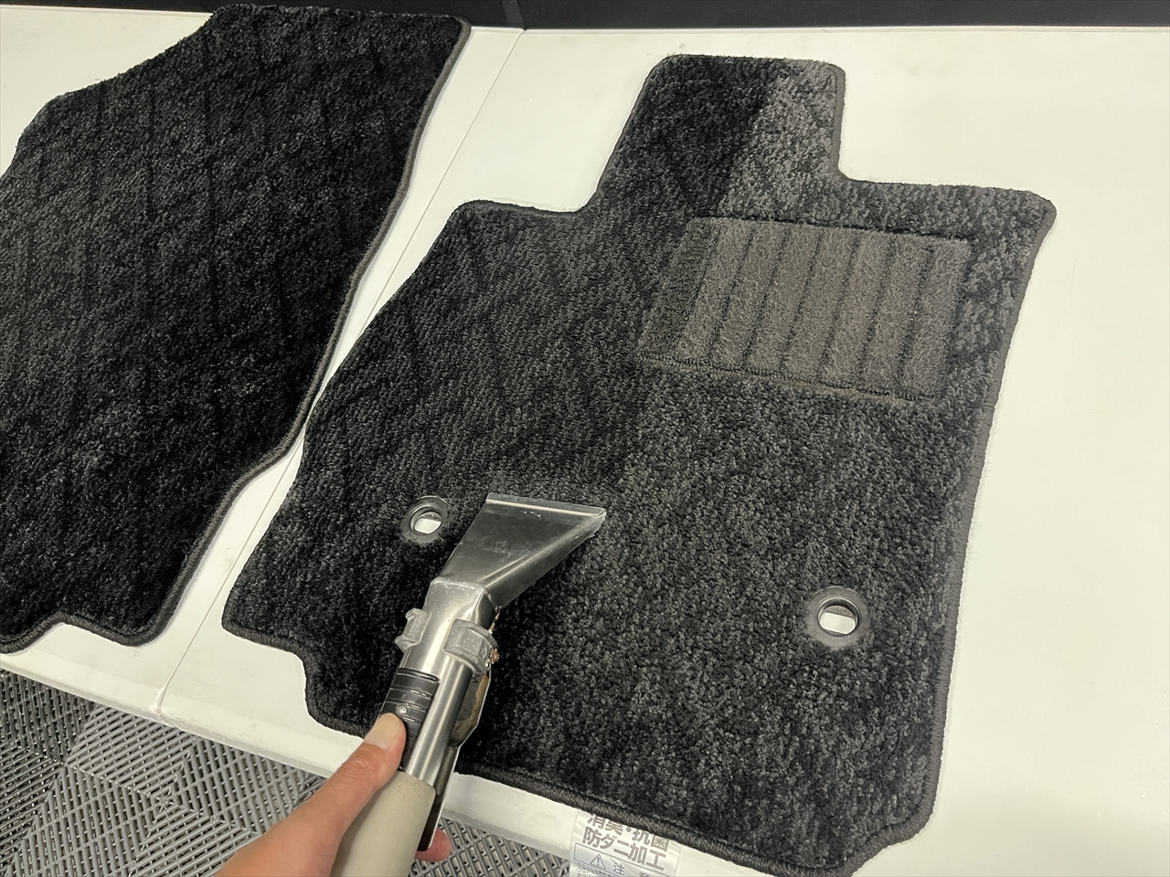 車内クリーニング (タバコ臭)