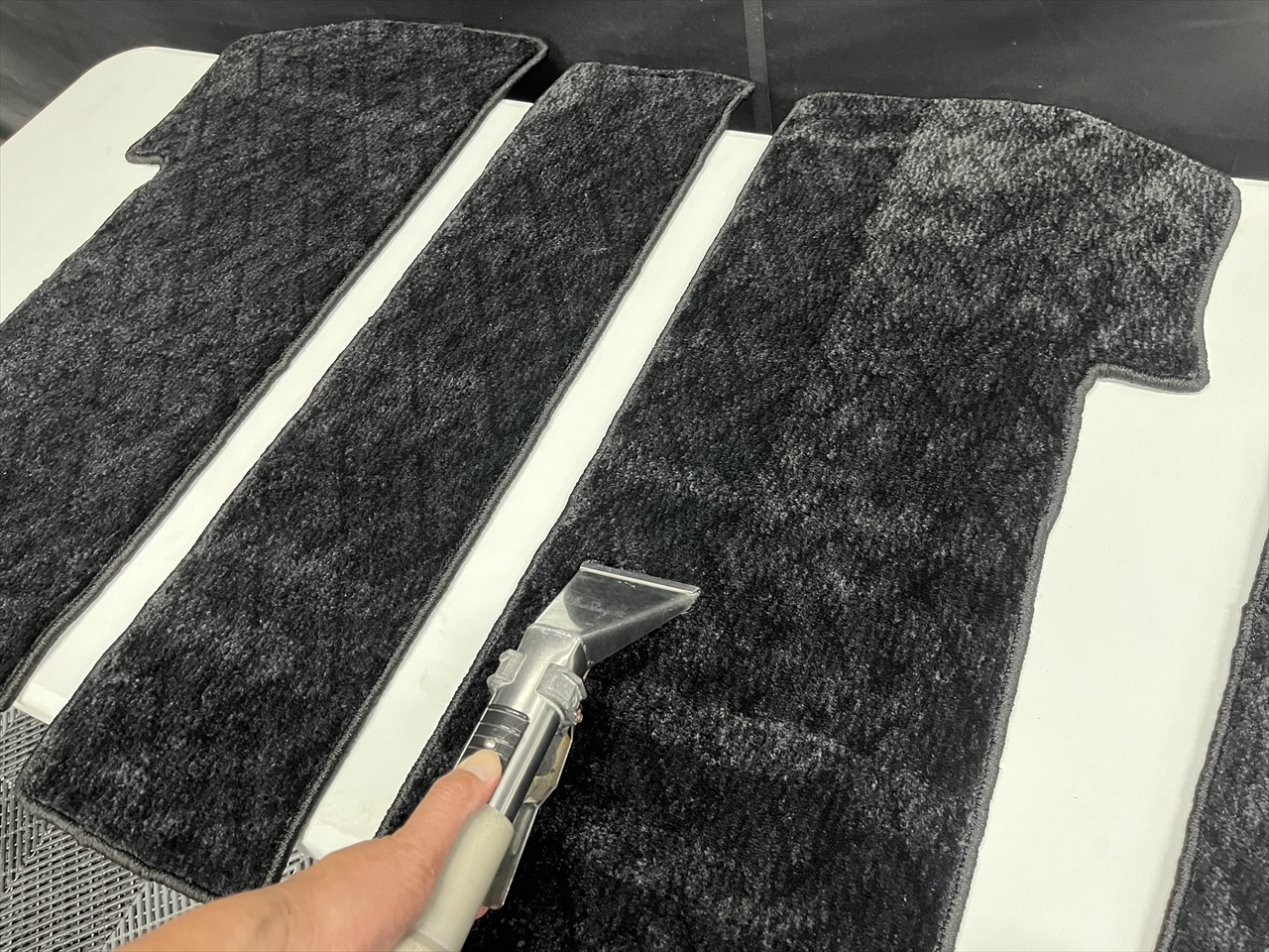 車内クリーニング (タバコ臭)