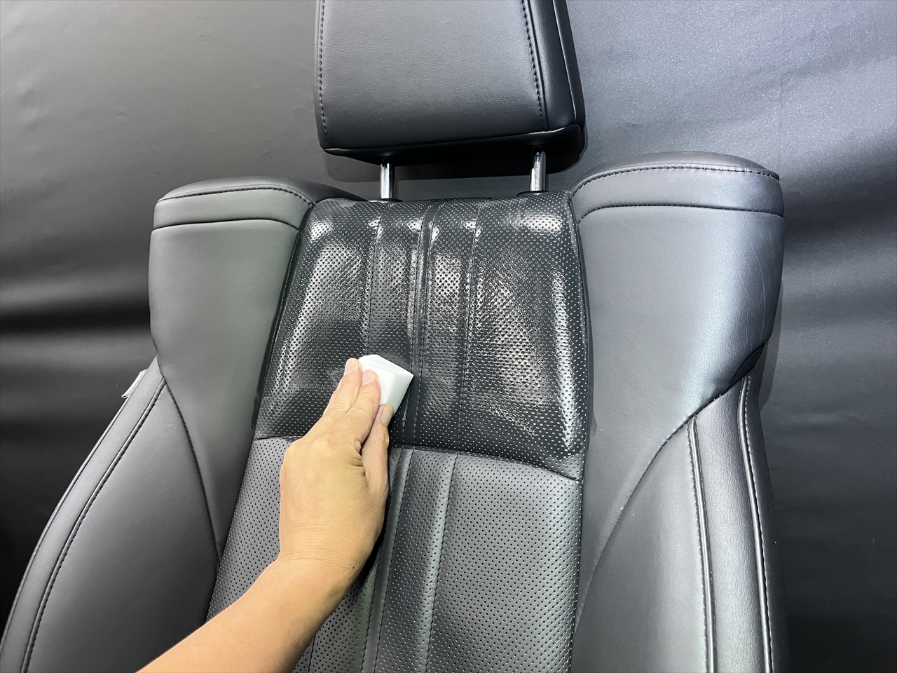 車内クリーニング (タバコ臭)