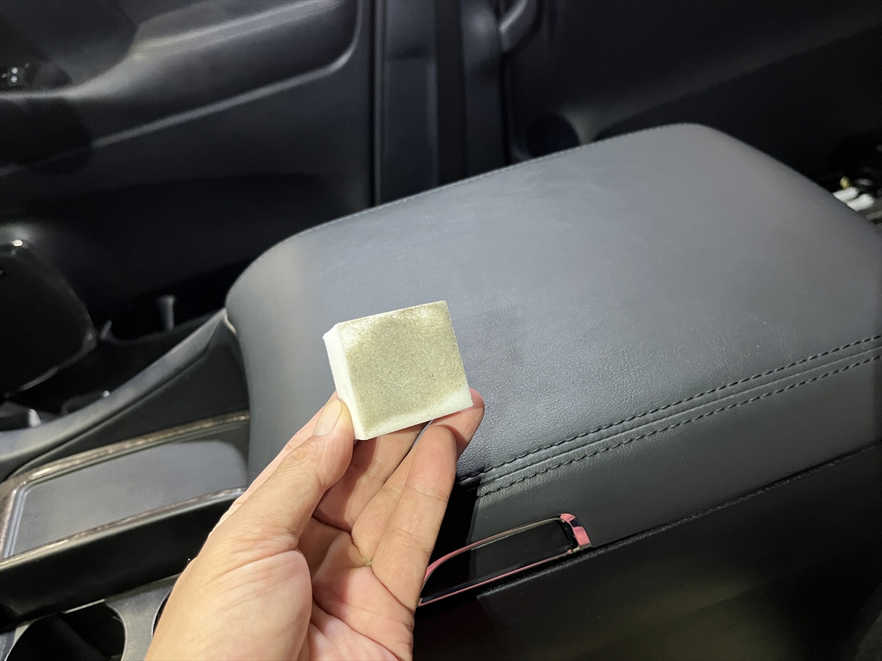 車内クリーニング (タバコ臭)