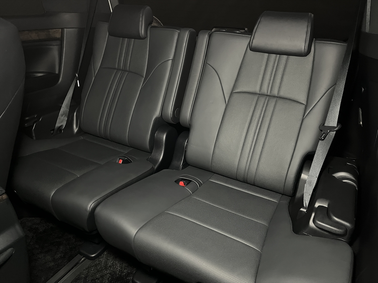 車内クリーニング (タバコ臭)