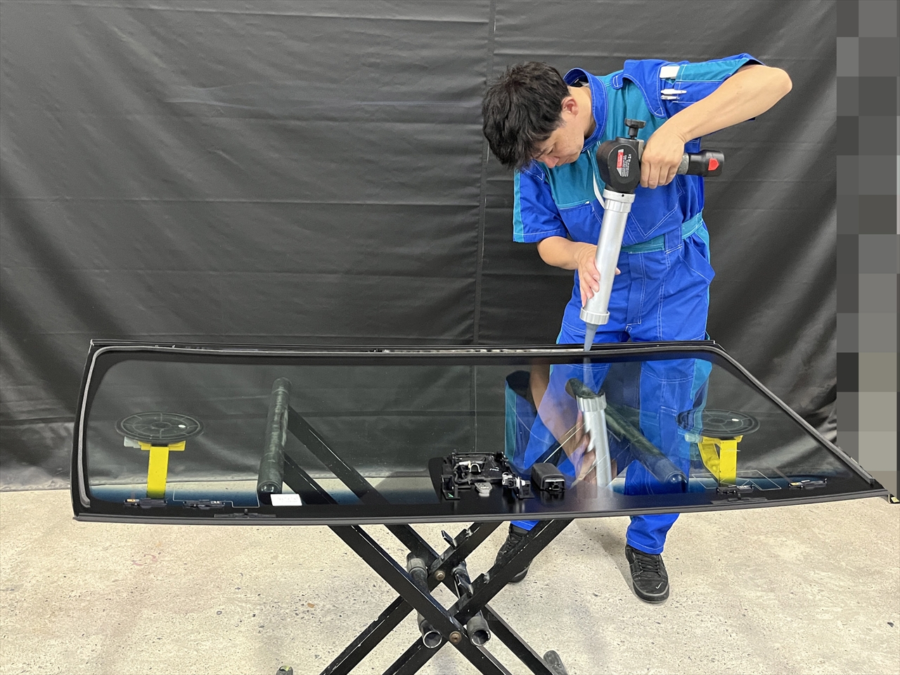 フロントガラス交換・修理