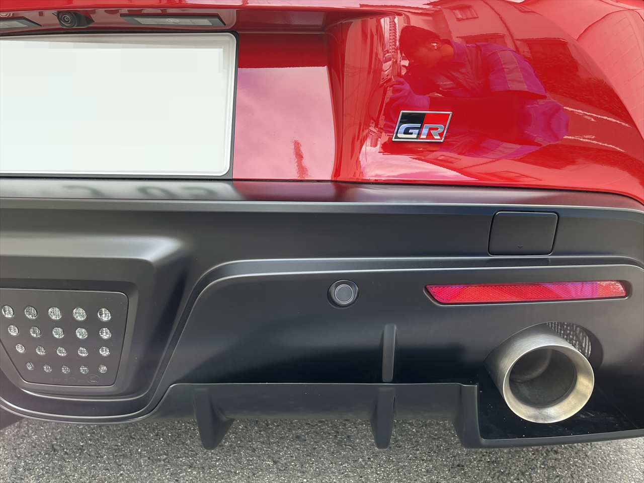 リアバンパー交換修理