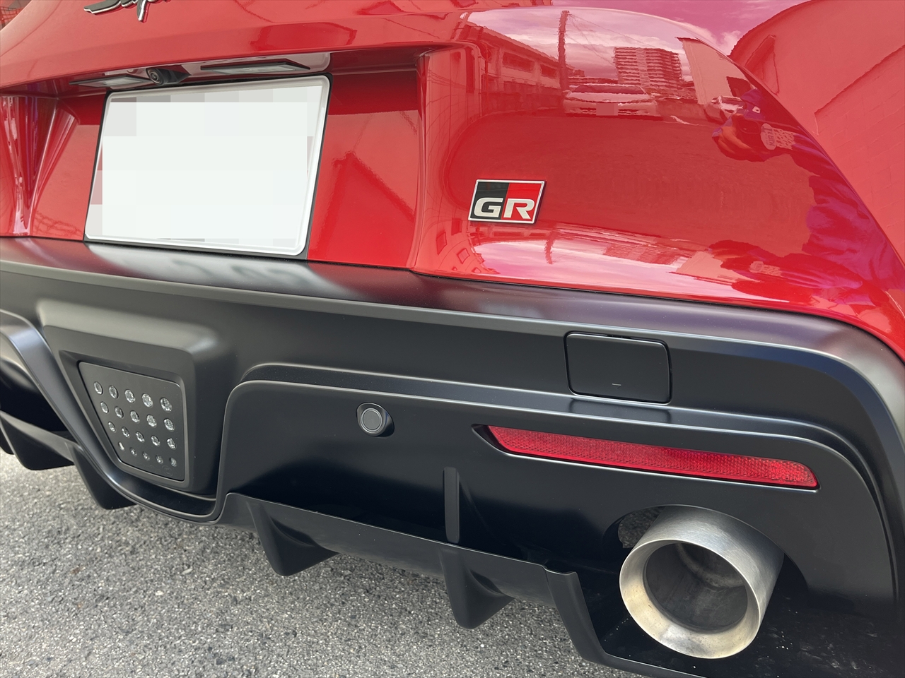 リアバンパー交換修理