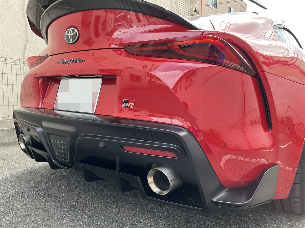 リアバンパー交換修理