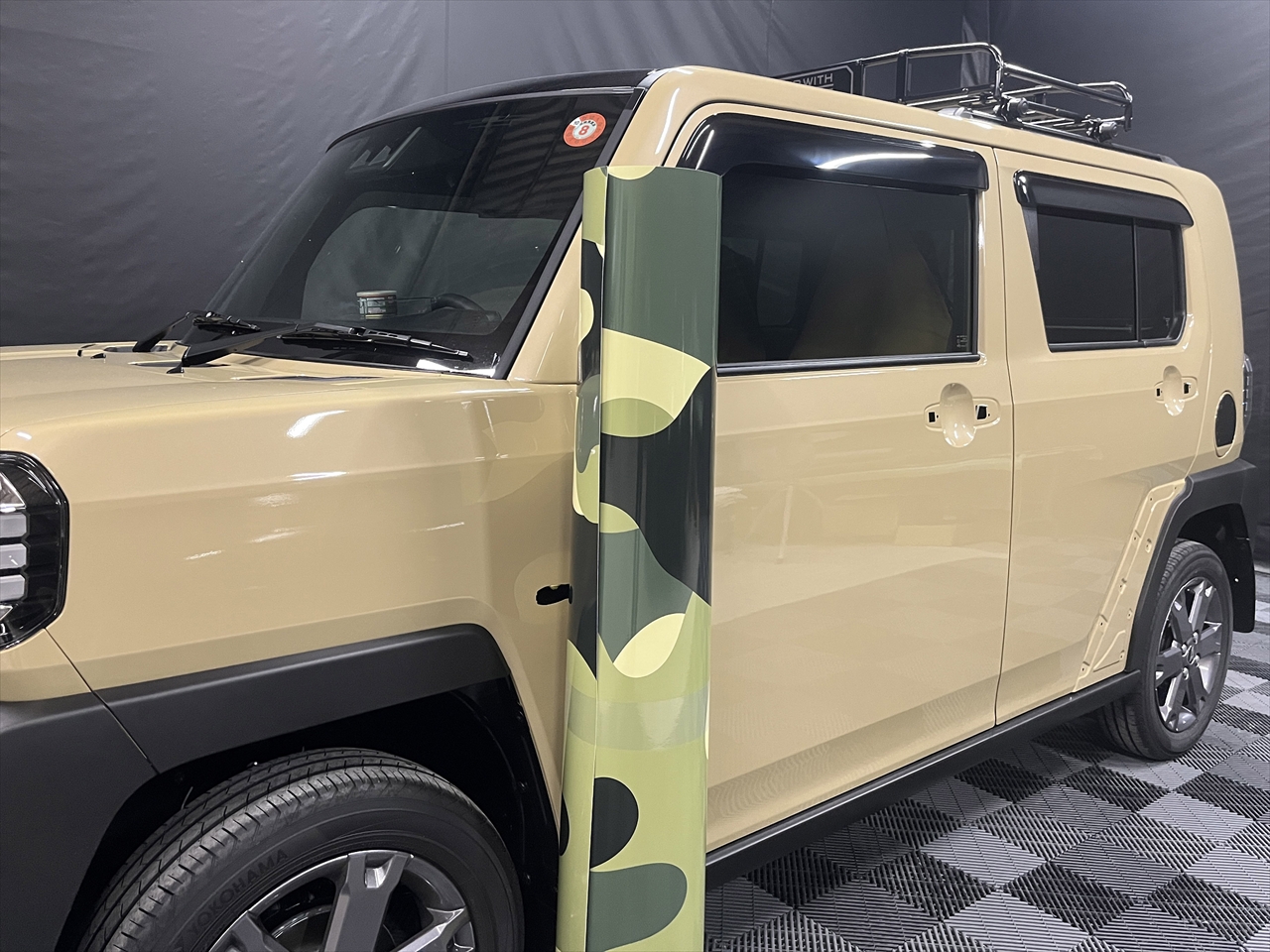 カーラッピングフィルム(迷彩柄グリーン)