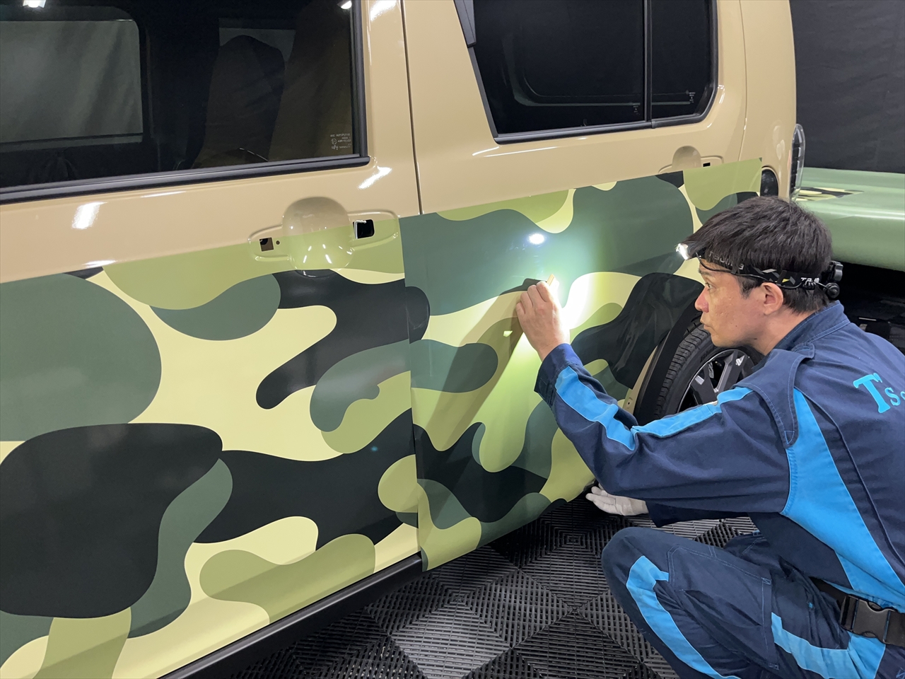 カーラッピングフィルム(迷彩柄グリーン)