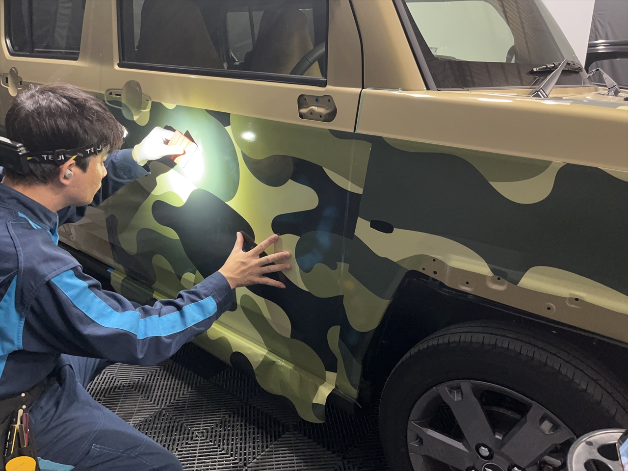 カーラッピングフィルム(迷彩柄グリーン)