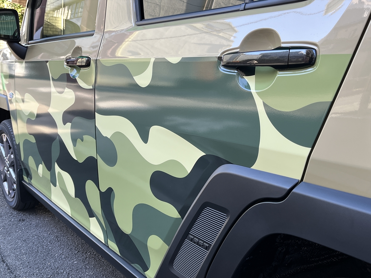カーラッピングフィルム(迷彩柄グリーン)