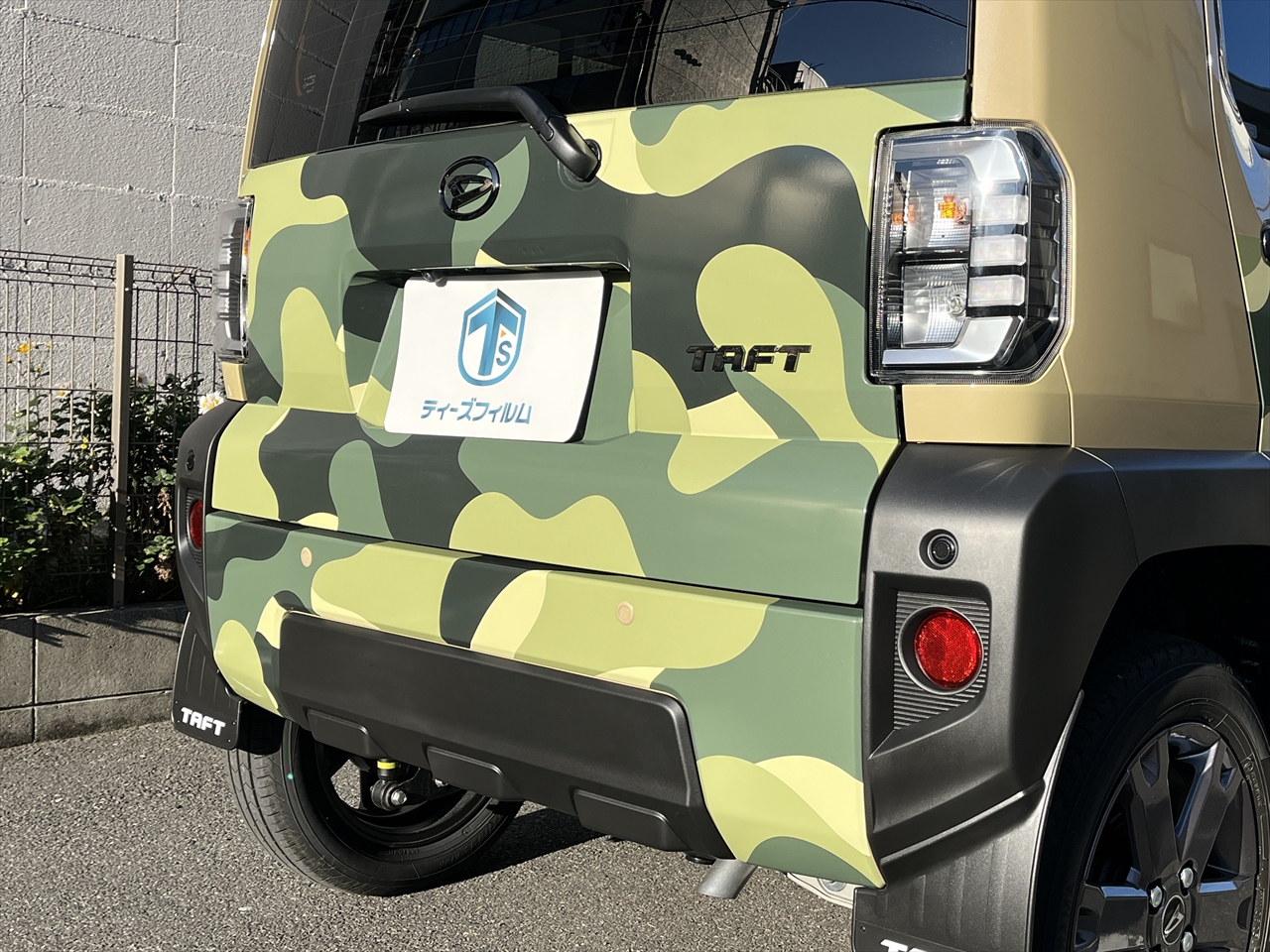 カーラッピングフィルム(迷彩柄グリーン)